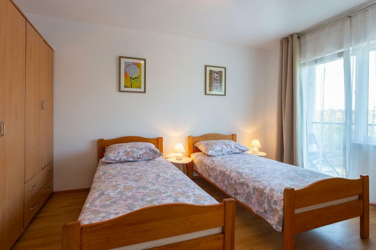 Apartment Anna With Free Private Parking بولا المظهر الخارجي الصورة